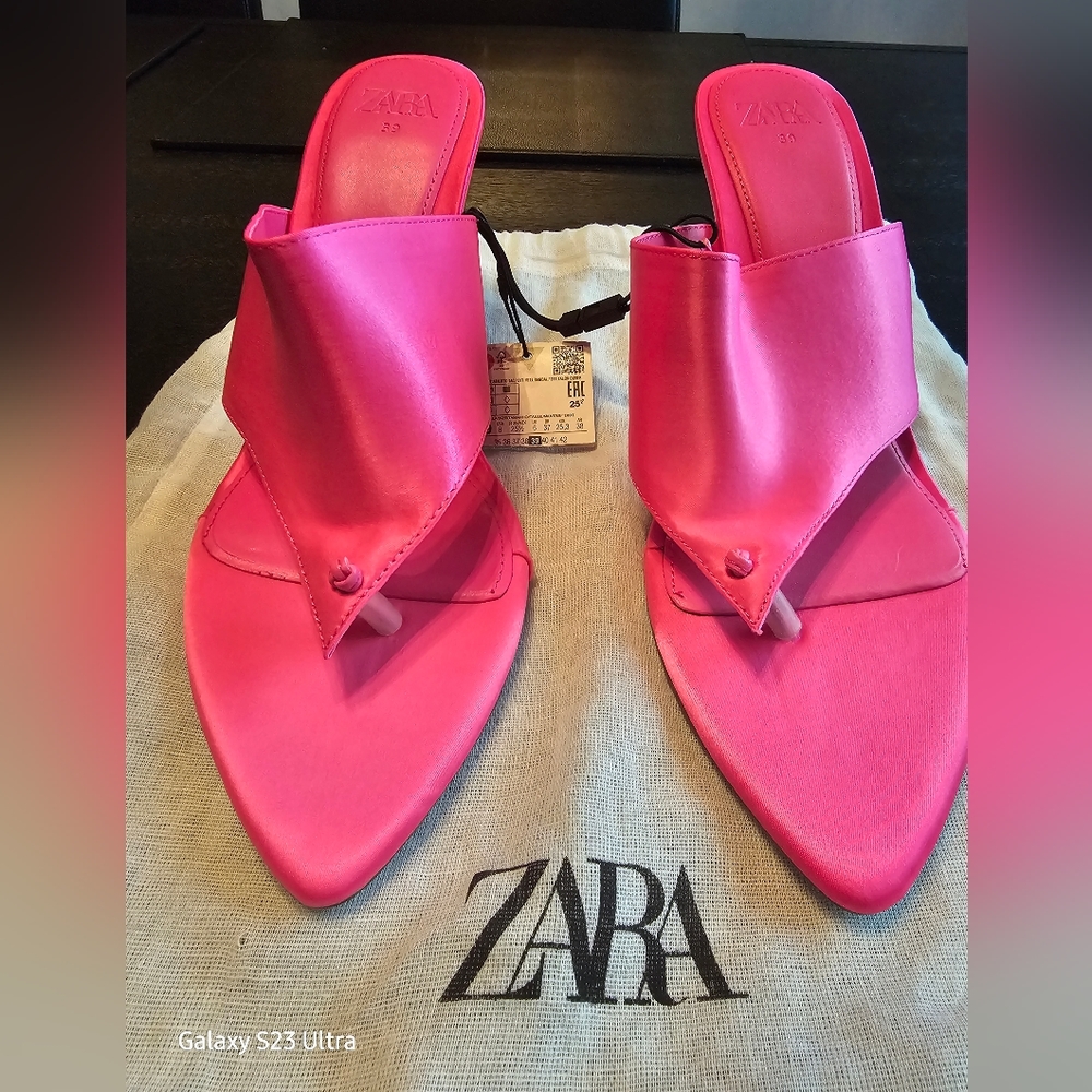 NWT Zara Fuchsia high heels size 39